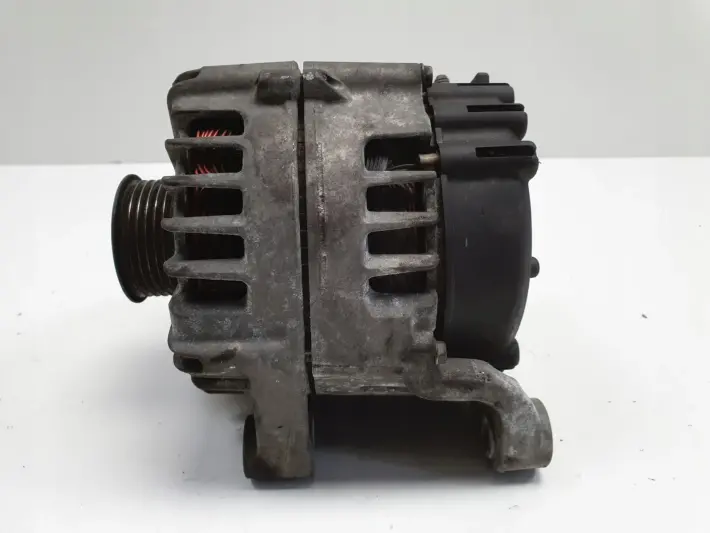 BMW E87 E90 2.0 D ALTERNATOR valeo 7802261 AL04 180A