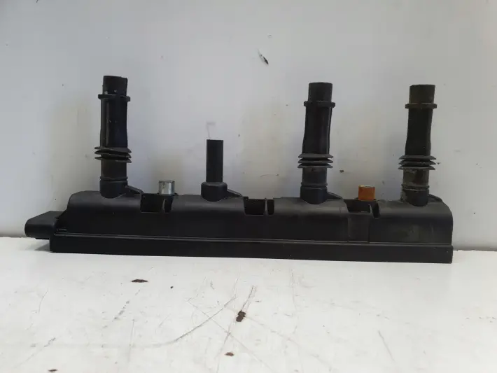 Opel Corsa D 1.4 16V CEWKA ZAPŁONOWA 28445765