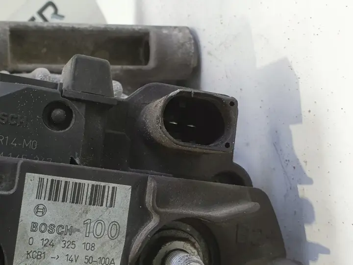 Mini One R50 R53 1.6 16V ALTERNATOR 0124325108