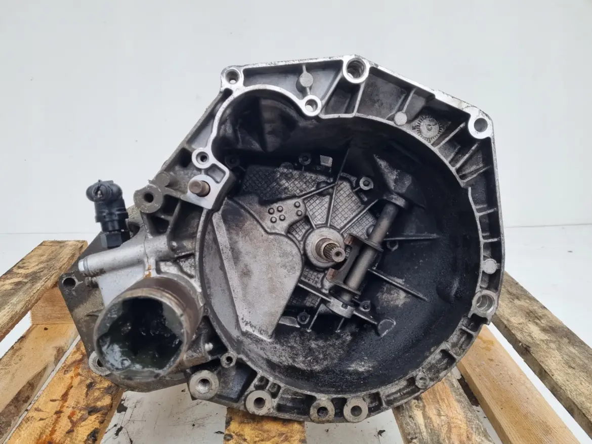Fiat Panda II 1.1 1.2 8V SKRZYNIA BIEGÓW manualna MANUAL 51724724 c384