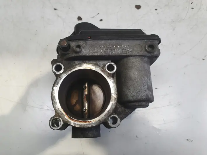 Ford Focus MK2 1.6 16V PRZEPUSTNICA 2S6U-9E927-FC