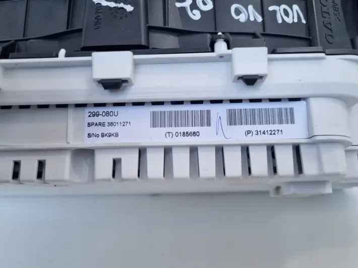 Volvo V40 II Diesel LICZNIK ZEGARY TFT Europa 31412271 36011271