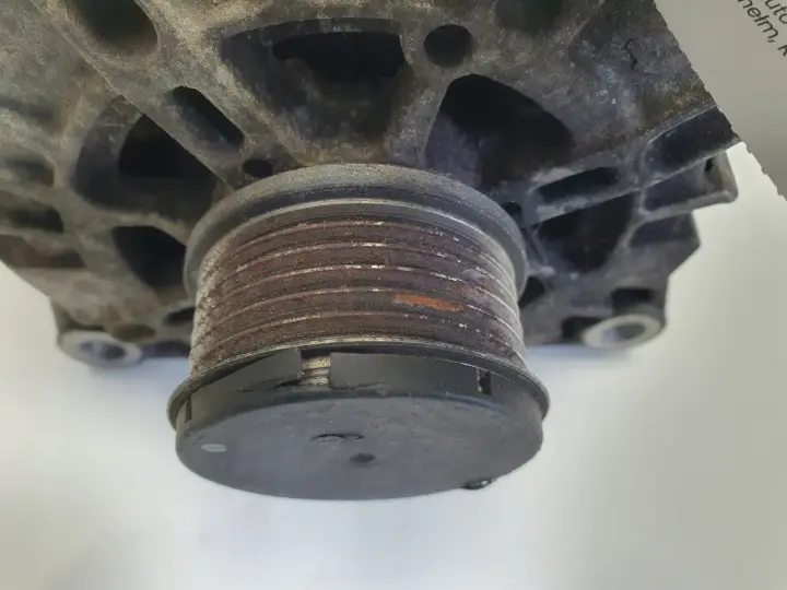 Peugeot 3008 2.0 HDI ALTERNATOR 9664779680 valeo