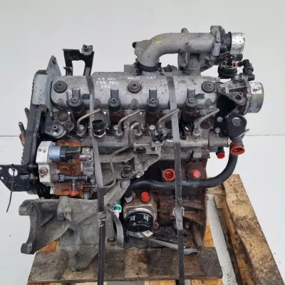 SILNIK KOMPLET Renault Trafic 1.9 DCI 101KM pali F9Q760