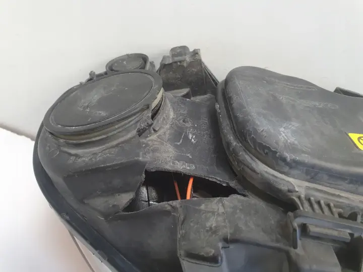 Volvo S80 II V70 III PRZEDNIA LAMPA LEWA LEWY PRZÓD XENON SKRĘTNY 31353532