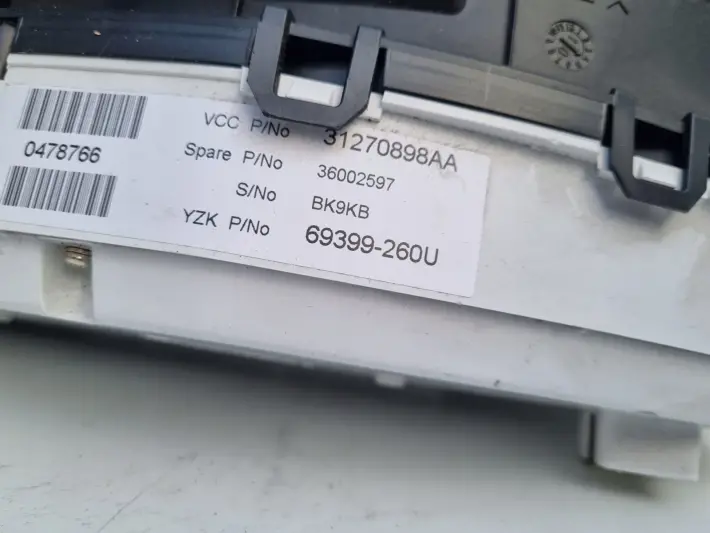 Volvo S80 II V70 III XC70 II 2.5 T LICZNIK ZEGARY Europa benzyna 31270898AA