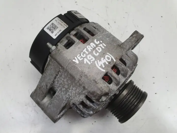 Opel Vectra C 1.9 CDTI ALTERNATOR LRA02809