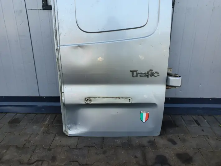 Renault Trafic TYNE DRZWI PRAWE prawy tył WYSOKIE
