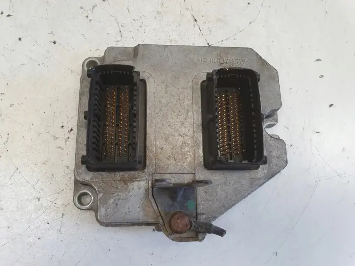 Opel Astra III H 1.8 16V STEROWNIK SILNIKA komputer 55559272