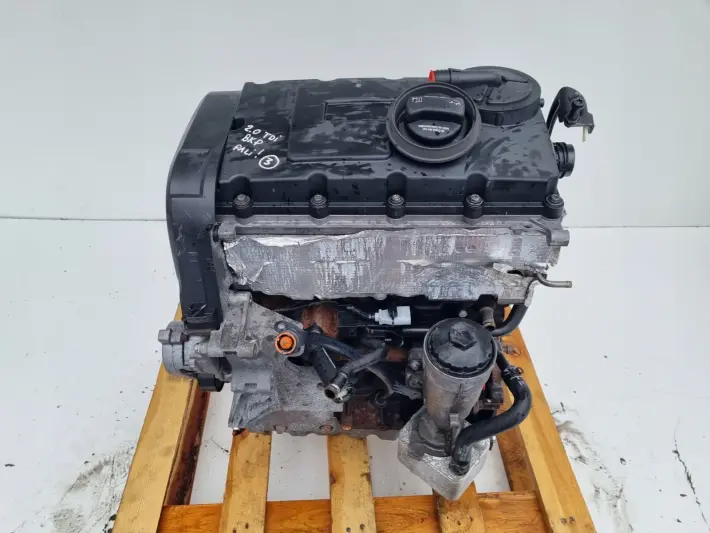 SILNIK VW Passat B6 2.0 TDI 140KM 160tyś pali BKP