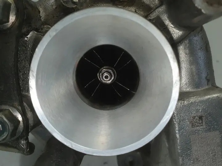 Peugeot 308 I 1.6 HDI TURBOSPRĘŻARKA turbo 9673283680