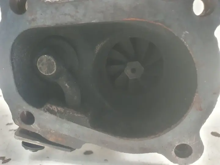 Volvo S40 V40 1.9 DI DTI TD TURBOSPRĘŻARKA turbo 7700111278