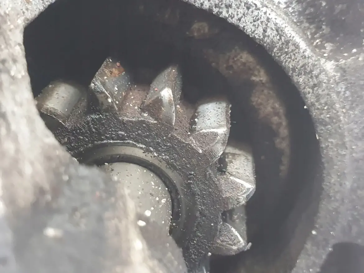 Renault Modus 1.4 1.6 16V ROZRUSZNIK 8200413215 M000T92981