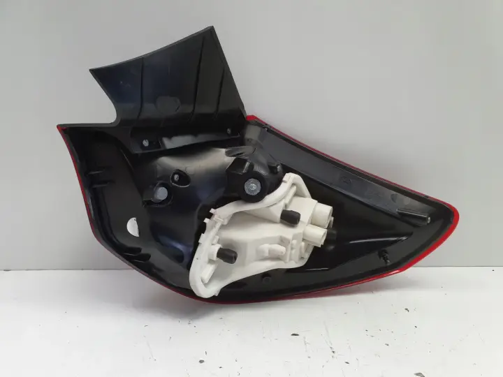 Opel Astra J IV htb TYLNA LAMPA LEWA lewy tył kierowcy