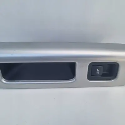 Volvo S40 II V50 PRAWY TYLNY PRZEŁĄCZNIK SZYB panel rączka uchwyt 8663819