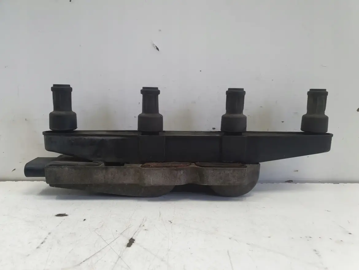 Skoda Fabia I 1.4 MPI CEWKA ZAPŁONOWA 047905104A