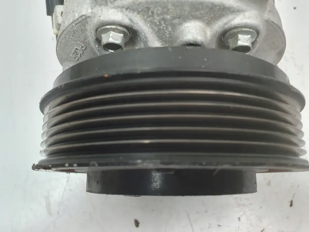Volvo V40 II 2.0 D D2 SPRĘŻARKA KLIMATYZACJI pompa P31469966