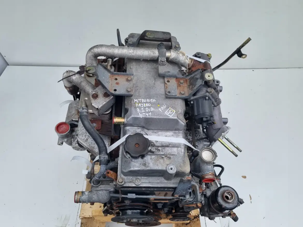 SILNIK KOMPLET Mitsubishi Pajero III 3.2 DID 167tyś 4M41