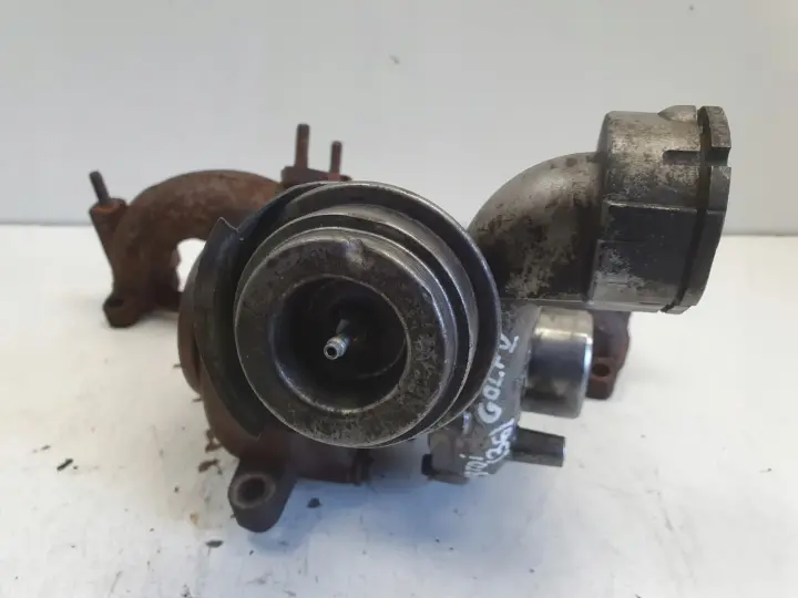 VW Golf V 1.9 TDI TURBOSPRĘŻARKA turbo 038253016K