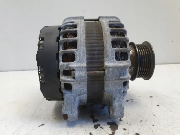Volvo XC60 2.0 T TURBO ALTERNATOR 30644945