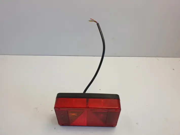 LAMPA TYLNA ZESPOLONA DO PRZYCZEP