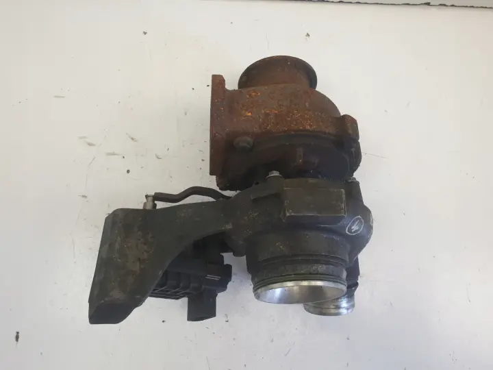 BMW E87 2.0 D TURBOSPRĘŻARKA turbo 7810189C