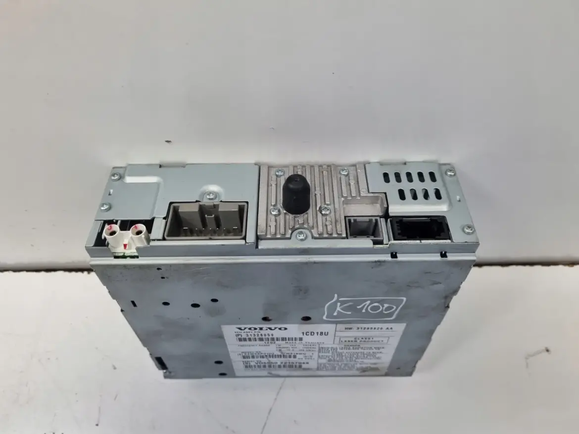 Volvo S40 II V50 RADIO CD radioodtwarzacz CZYTNIK PŁYT 31328059