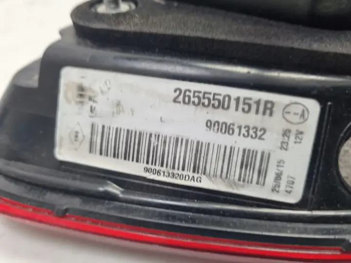 Renault Kadjar TYLNIA TYLNA LAMPA LEWA lewy tył kierowcy w klapę 265550151R