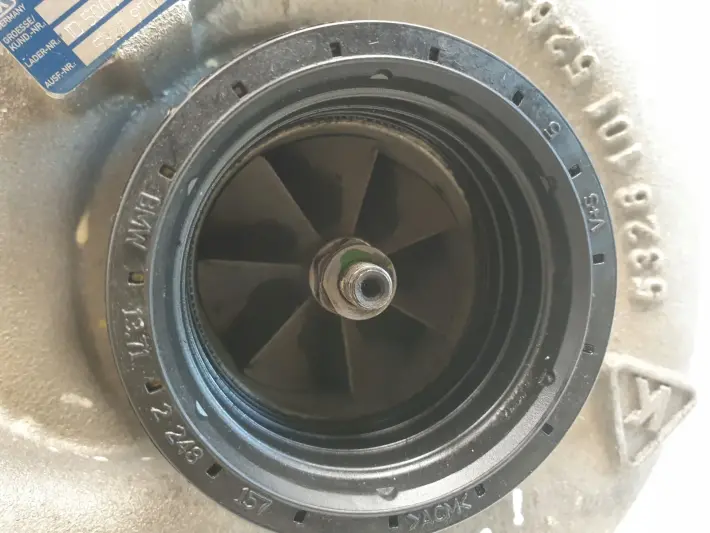 BMW X5 3.0 D TURBOSPRĘŻARKA turbo KP26-2871