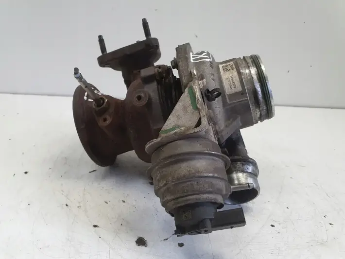 Volvo XC60 S60 V60 II 2.0 D3 TURBOSPRĘŻARKA turbo 31493379