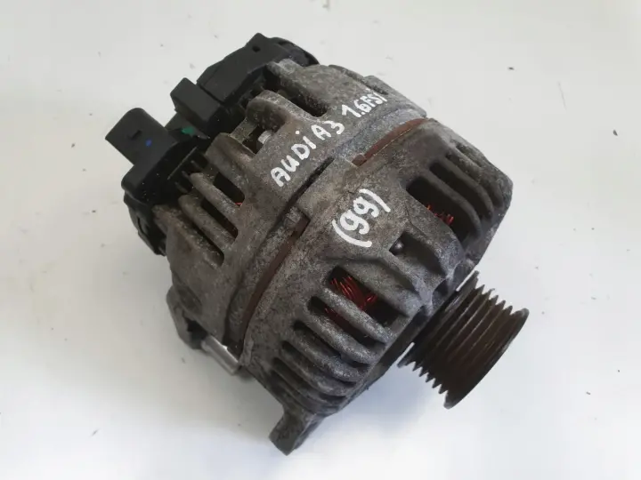 Audi A3 II 8P 1.6 FSI ALTERNATOR 03C903023D 110A bosch