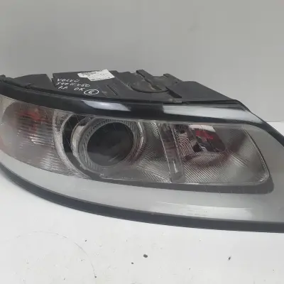 Volvo S40 II V50 LIFT PRZEDNIA LAMPA PRAWA prawy przód 0301237202 31265695