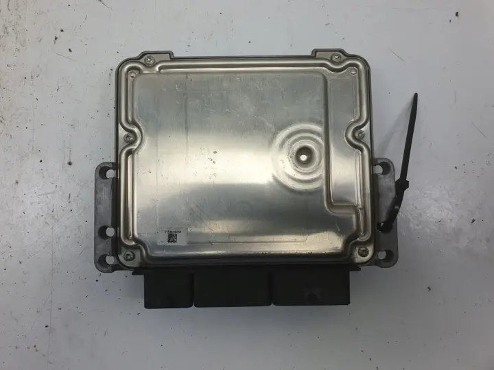 Renault Kangoo III 1.5 DCI STEROWNIK SILNIKA komputer 0281032885