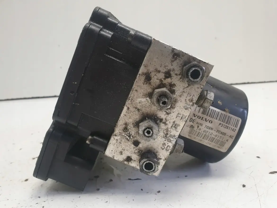 Volvo V70 II S60 I POMPA ABS hamulcowa P31261142