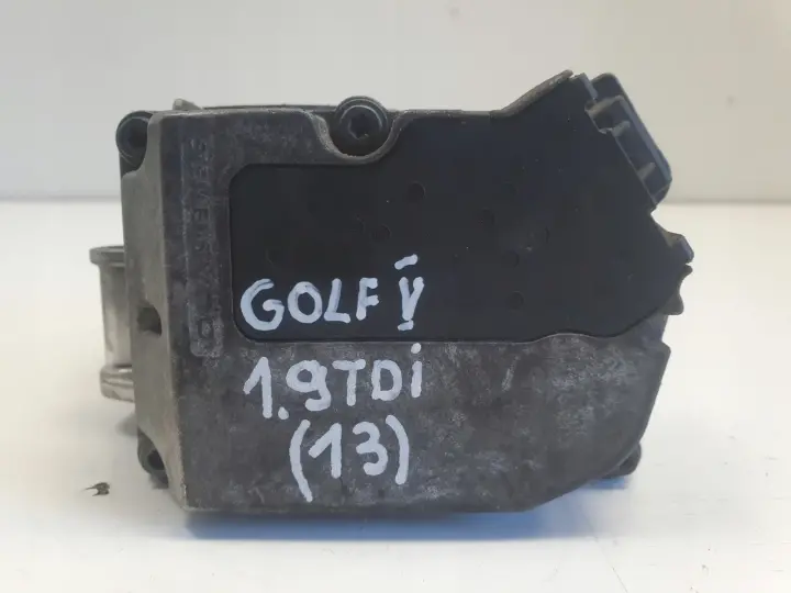 VW Golf V 1.9 TDI PRZEPUSTNICA 03G128063C