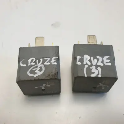 Chevrlet Cruze J305 2.0 VCDI PRZEKAŹNIK 13500118