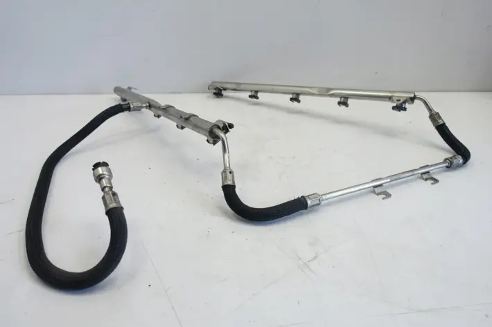 BMW E60 M5 5.0 V10 LISTWA WTRYSKOWA paliwa 7834120