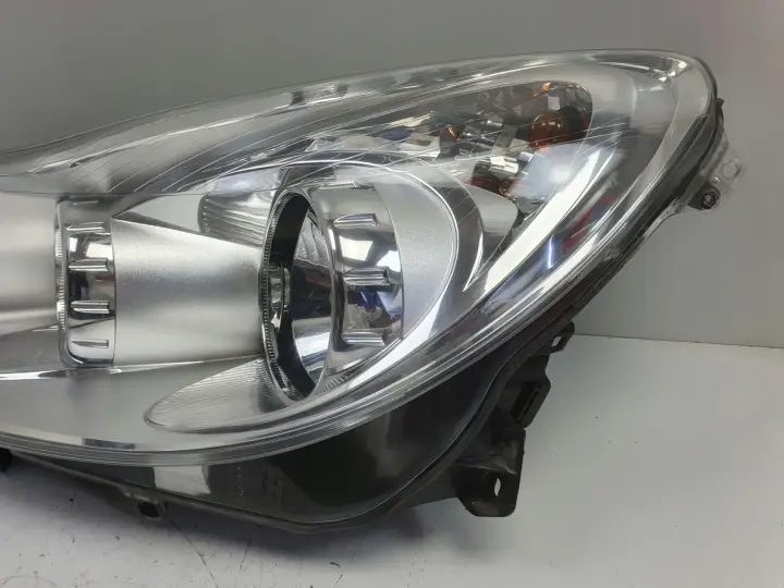 Opel Corsa D PRZEDNIA LAMPA LEWA lewy przód anglik Valeo 13186383