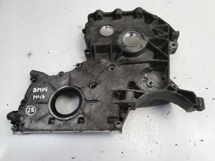 BMW E87 E90 E91 2.0 D POKRYWA ROZRZĄDU obudowa osłona 7790427