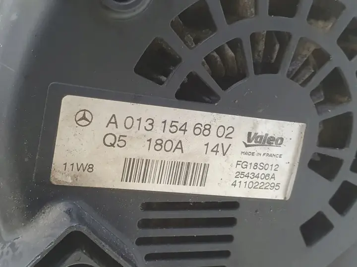 Mercedes Vito W639 2.2 CDI ALTERNATOR A0131546802 180A