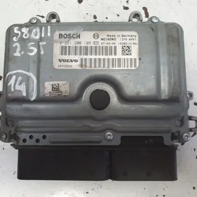 Volvo S80 II 2.5 T STEROWNIK SILNIKA 0261209108