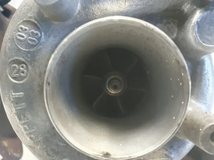 VW Golf IV 1.9 TDI TURBOSPRĘŻARKA turbo 038253019C