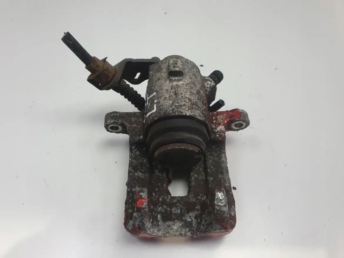 VW Golf IV Bora Audi A3 Toledo II LEWY ZACISK HAMULCOWY tył kierowcy Lucas