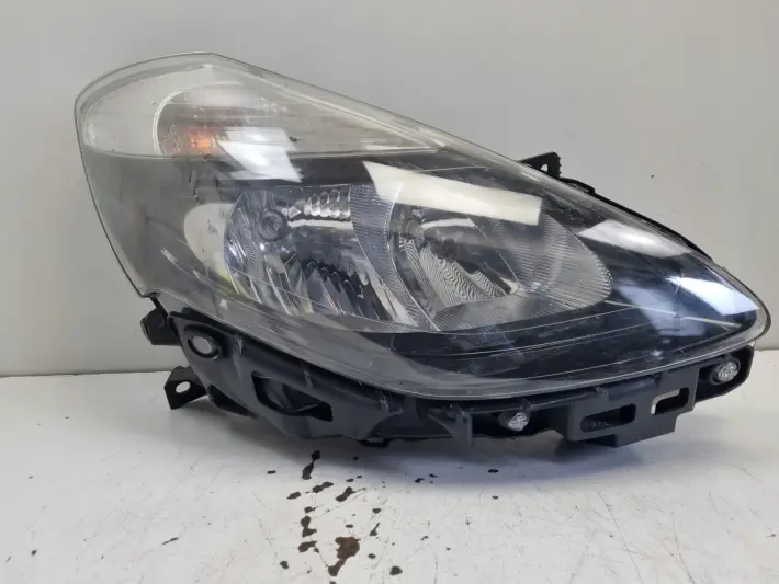 Renault Clio III 09-12r LIFT PRZEDNIA LAMPA PRAWA PRAWY PRZÓD 260107056R