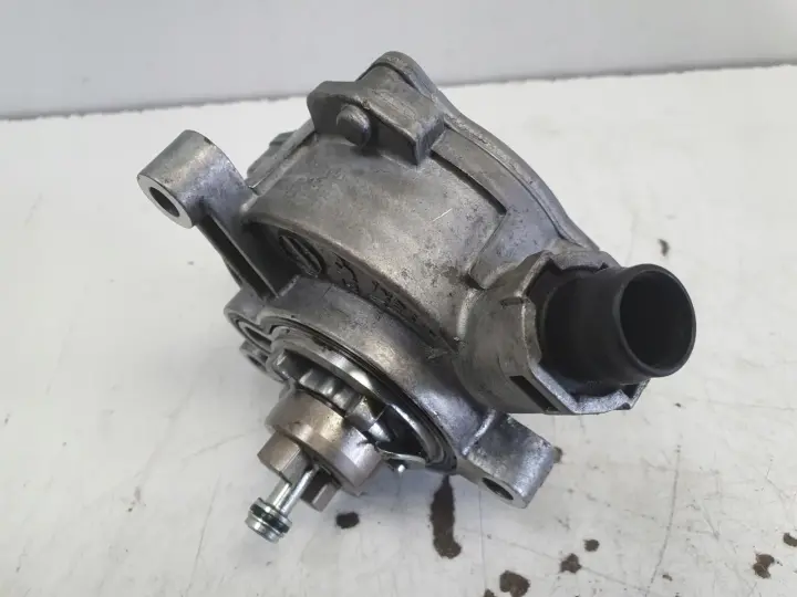Volvo S60 II V60 2.0 D4 POMPA VACUM wakum 31375107