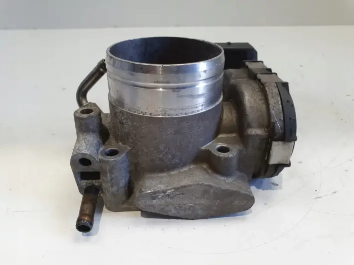 Audi A4 B6 2.0 20V PRZEPUSTNICA 06B133062H 0280750088