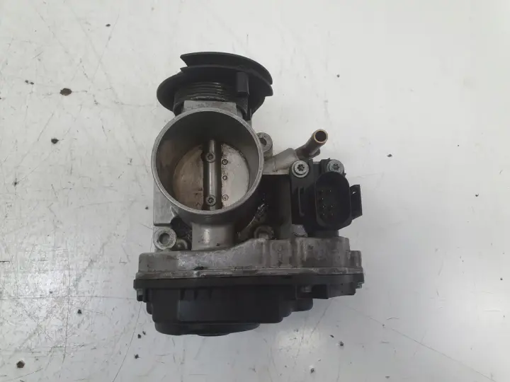 VW Golf IV 1.4 16V PRZEPUSTNICA 408-237-130-004