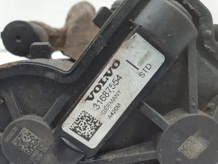 Volvo V60 XC60 II TYLNY ZACISK HAMULCOWY lewy tył 31687554