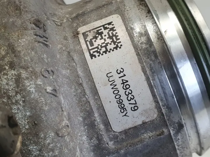Volvo XC60 S60 V60 II 2.0 D3 TURBOSPRĘŻARKA turbo 31493379