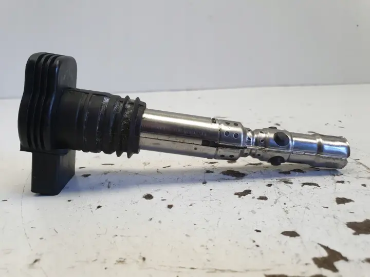 Audi A3 8L 1.8 T turbo CEWKA ZAPŁONOWA 06A905115D